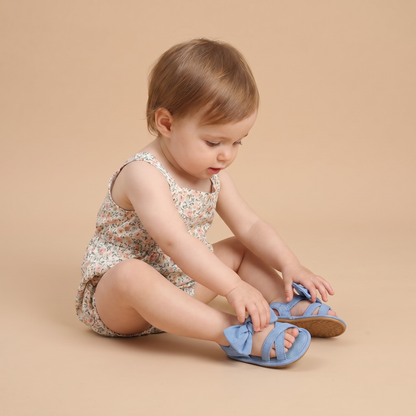 Cross-Strap Bow Sandals Blue