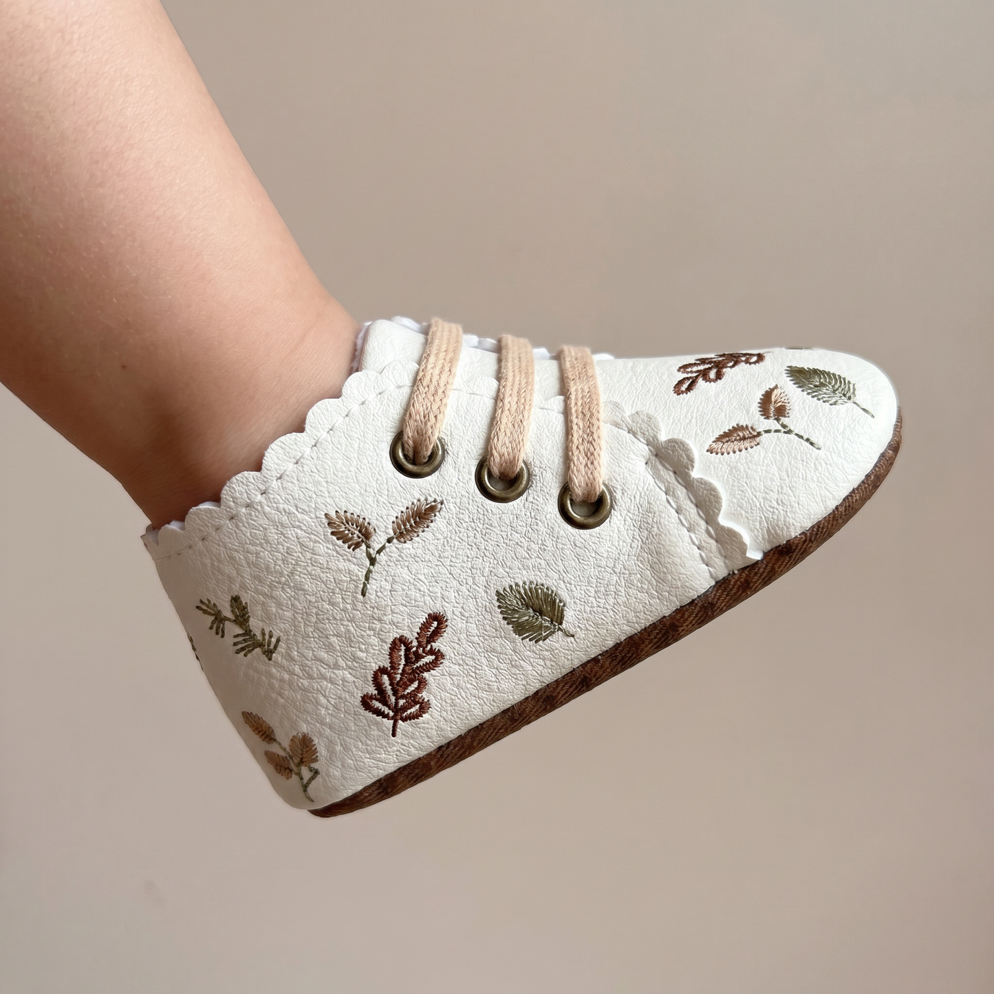 Leaf Print Lace-Up Sneaker Shoes