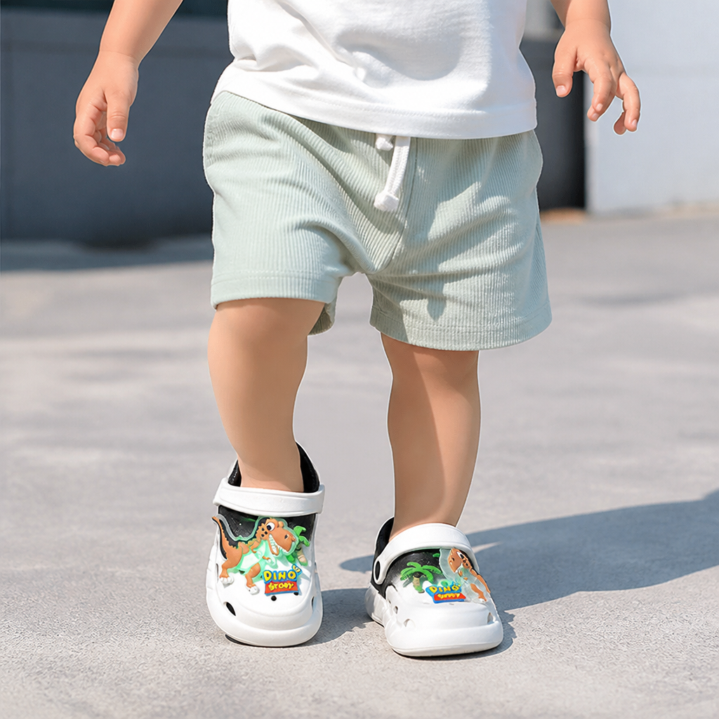 Kids’ LED Dinosaur Clogs – Light-Up Non-Slip Summer Garden & Beach Shoes