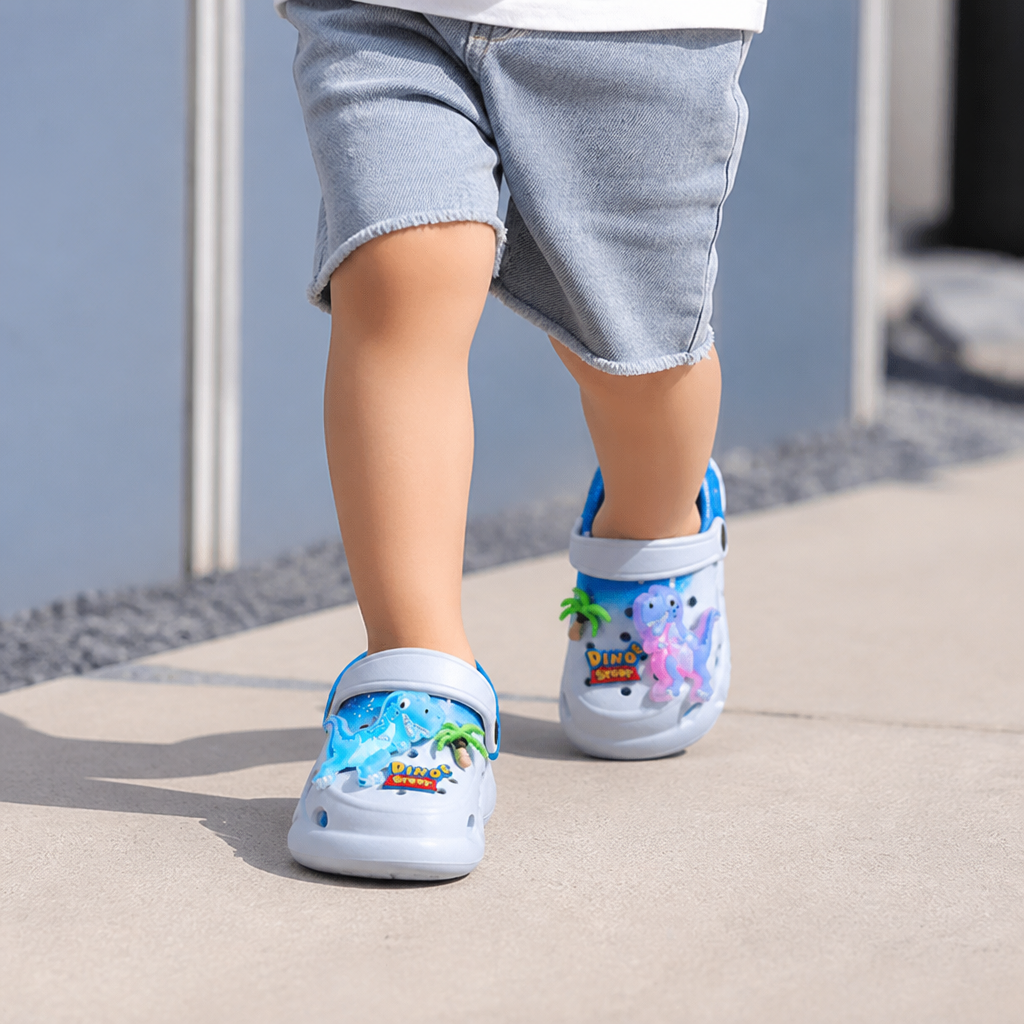 Kids’ LED Dinosaur Clogs – Light-Up Non-Slip Summer Garden & Beach Shoes